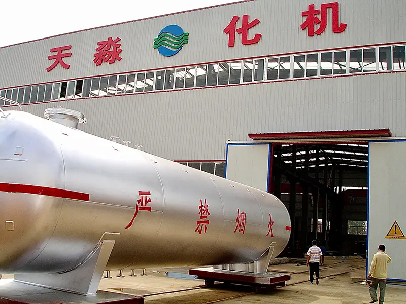 Material storage and conveying equipment