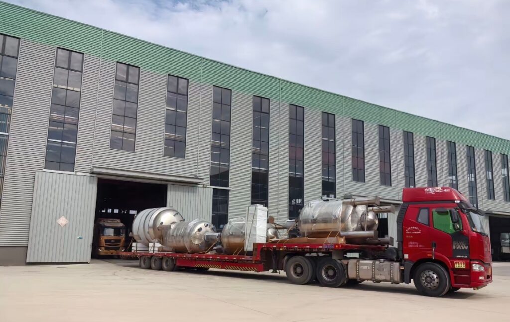 Carbon Steel Jacketed Industrial Reactor with reliable heat control for overseas chemical plants