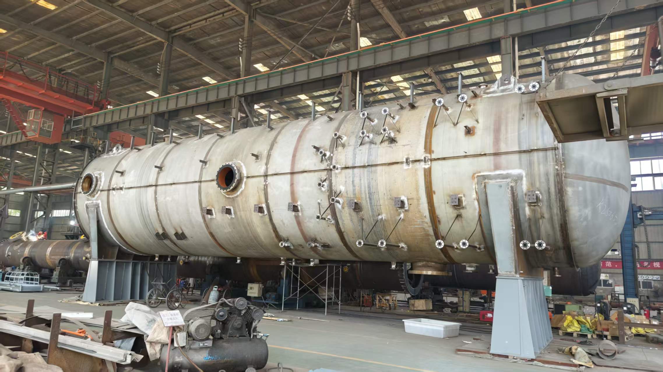 Tianmiao horizontal oil-gas separator undergo 1.5x pressure hydrostatic & air tight tests with full records.